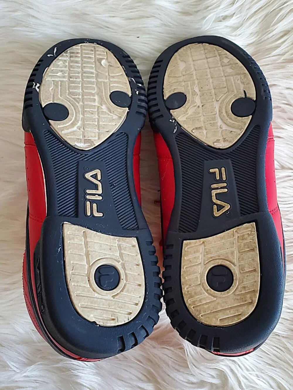 Fila Big Kids Red/Blue High-Top Embroidered Sneaker SZ 6